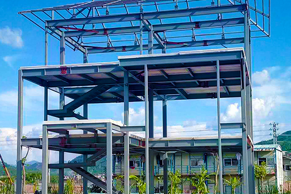 鋼結(jié)構(gòu)建筑現(xiàn)在這么火，到底什么是白城鋼結(jié)構(gòu)？有哪些優(yōu)勢(shì)？