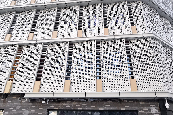 白城鋼結(jié)構(gòu)制作及安裝合同